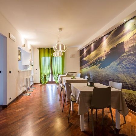 Alla Scoperta Delle Marche Camerino Exterior foto