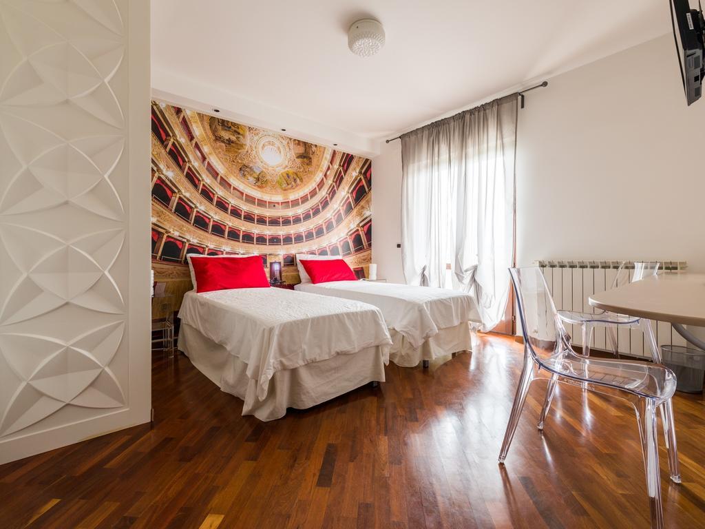 Alla Scoperta Delle Marche Camerino Quarto foto