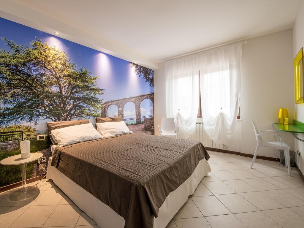 Alla Scoperta Delle Marche Camerino Quarto foto